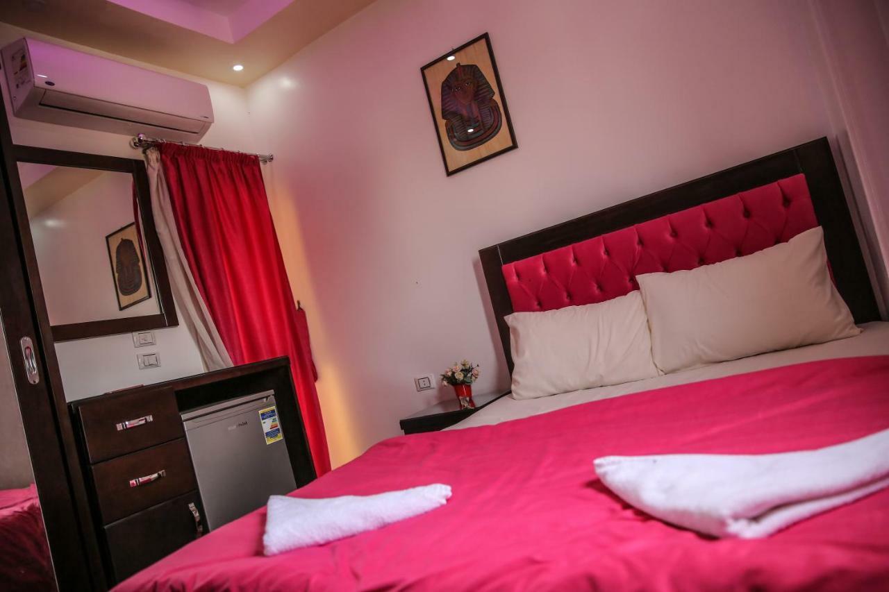 Queen Pyramids View Inn Kafret el-Gabal Extérieur photo